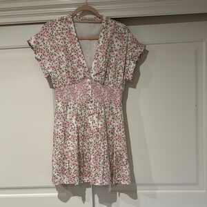 Alice & Olivia Keela pink floral print smocked button-front v-neck dress, size 6